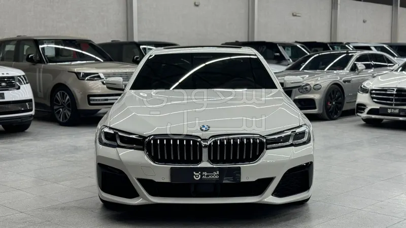 2023 بي ام دبليو الفئة الخامسة 520 أي