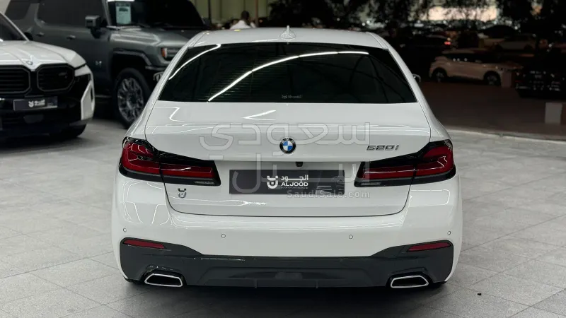 2023 بي ام دبليو الفئة الخامسة 520 أي