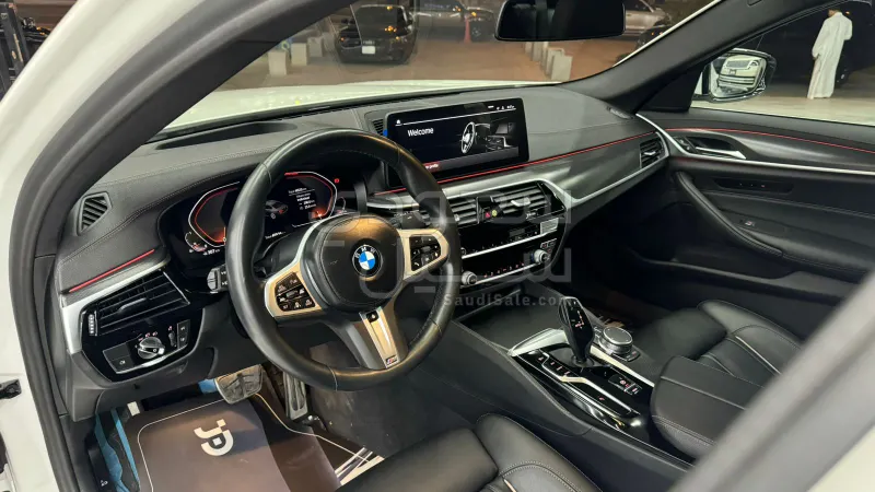 2023 بي ام دبليو الفئة الخامسة 520 أي