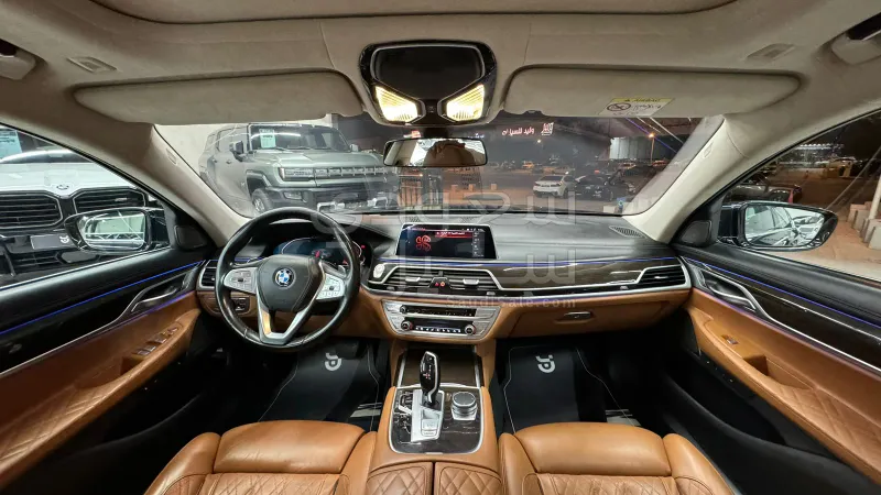 2020 بي ام دبليو الفئة السابعة 740 إل أي