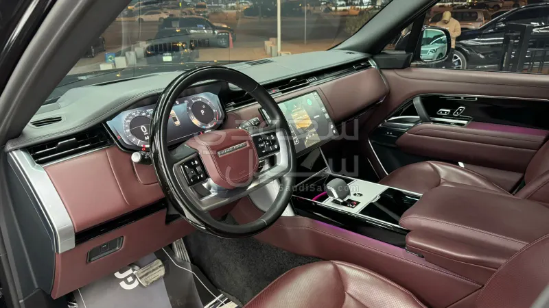 2023 لاند روفر رينج روفر اس في اوتوبيوغرافي