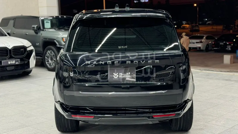 2023 لاند روفر رينج روفر اس في اوتوبيوغرافي