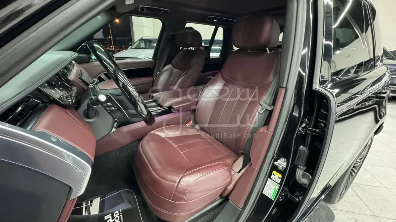 2023 لاند روفر رينج روفر اس في اوتوبيوغرافي