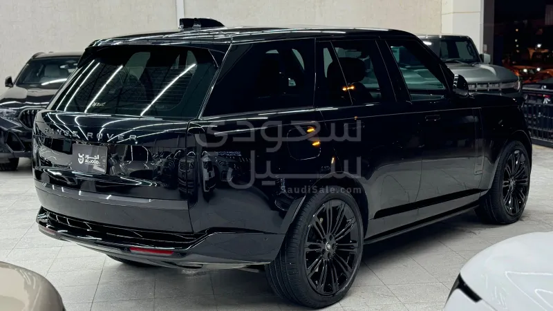 2023 لاند روفر رينج روفر اس في اوتوبيوغرافي