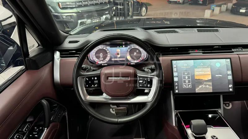 2023 لاند روفر رينج روفر اس في اوتوبيوغرافي