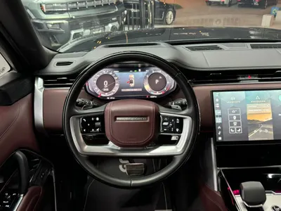 2023 لاند روفر رينج روفر اس في اوتوبيوغرافي