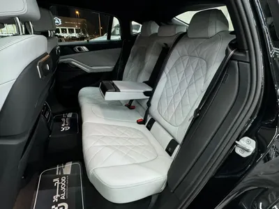 2025 بي ام دبليو الفئة اكس 6