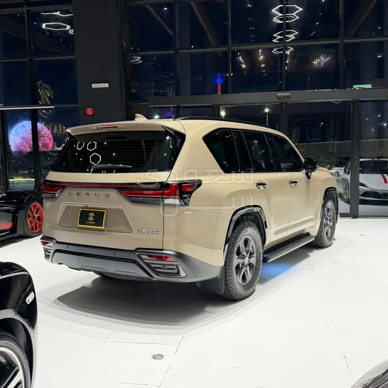 2025 Lexus LX 600 off road