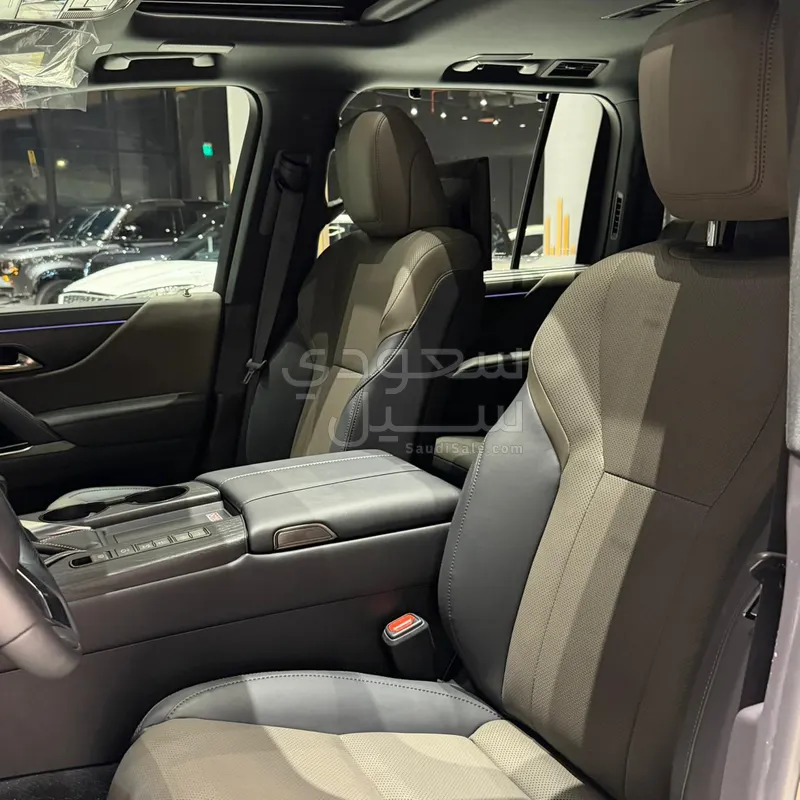 2025 Lexus LX 600 off road