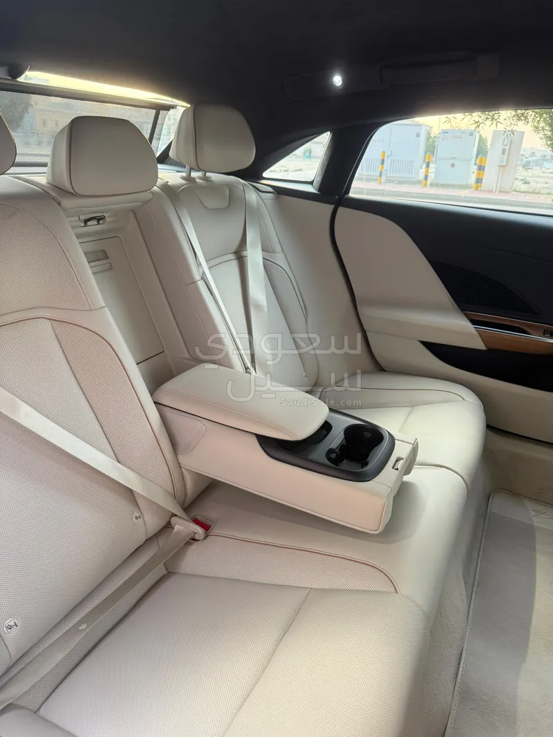 2024 لوسيد اير تورينج