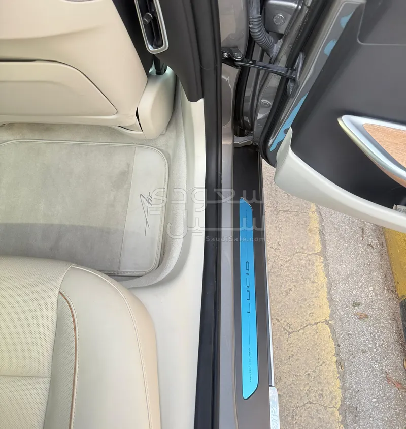 2024 لوسيد اير تورينج