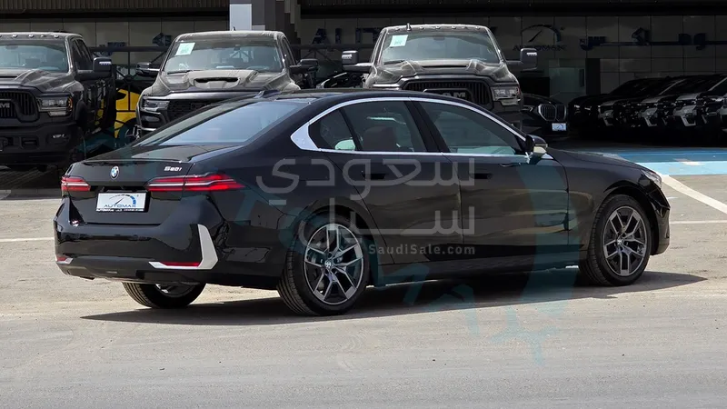 2026 بي ام دبليو الفئة الخامسة 520 أي