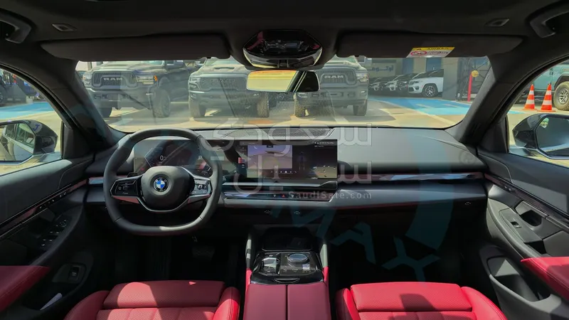 2026 بي ام دبليو الفئة الخامسة 520 أي