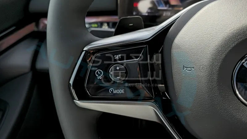 2026 بي ام دبليو الفئة الخامسة 520 أي