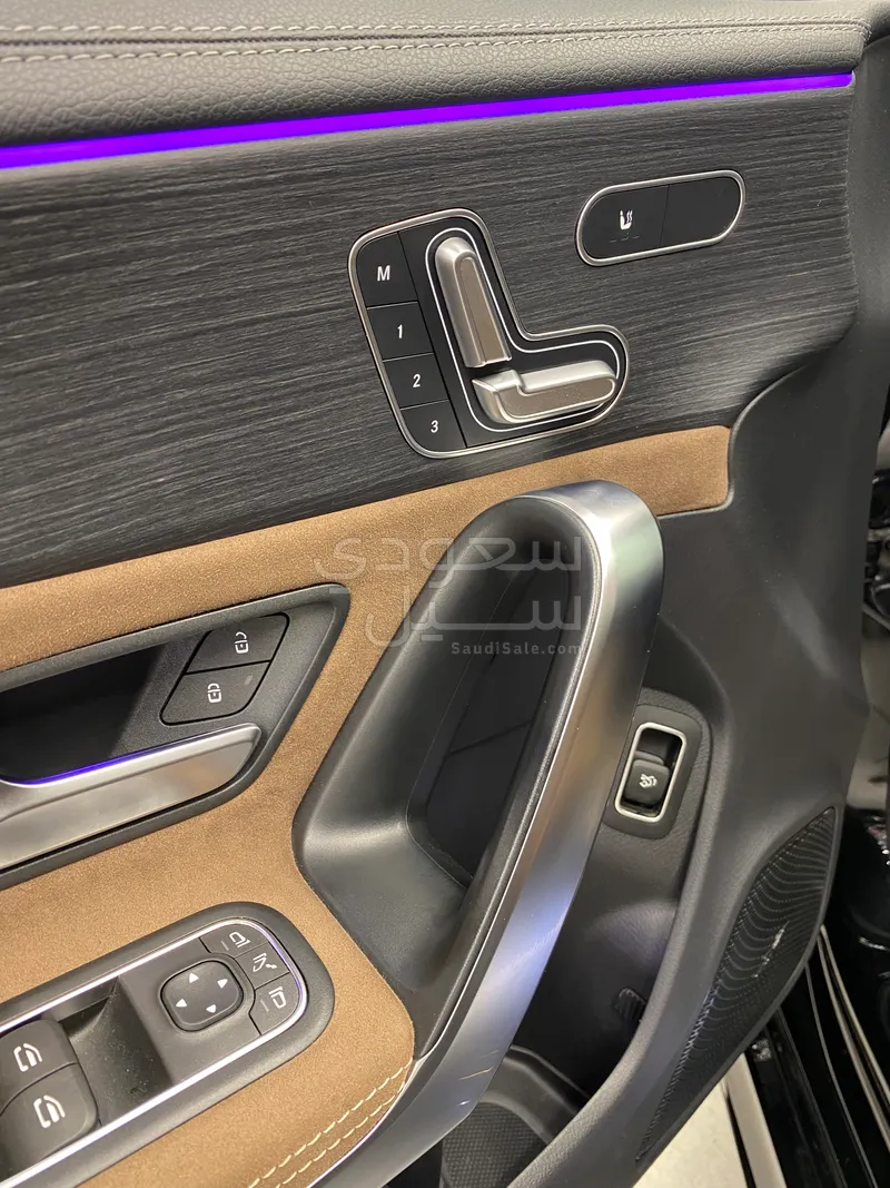 2025 مرسيدس - بنز سي إل أي 200 أي إم جي