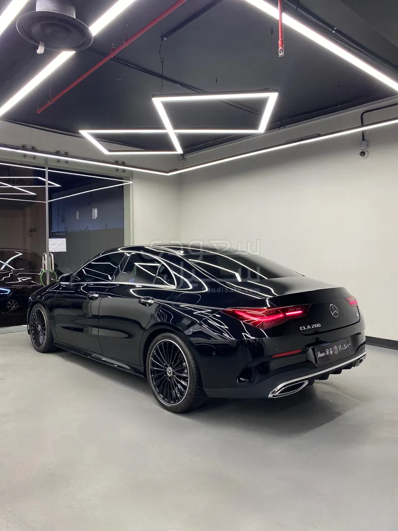 2025 مرسيدس - بنز سي إل أي 200 أي إم جي