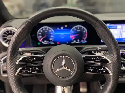 2025 مرسيدس - بنز سي إل أي 200 أي إم جي