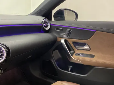 2025 مرسيدس - بنز سي إل أي 200 أي إم جي