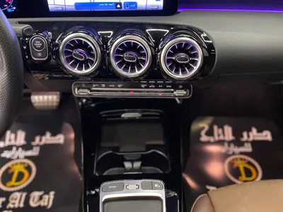 2025 مرسيدس - بنز سي إل أي 200 أي إم جي