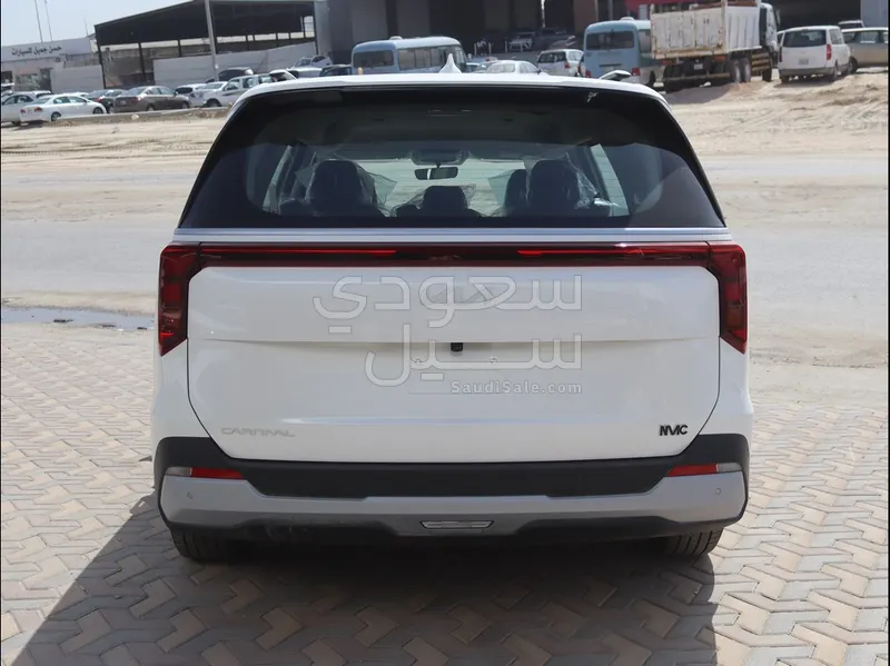 2026 كيا كارنفال