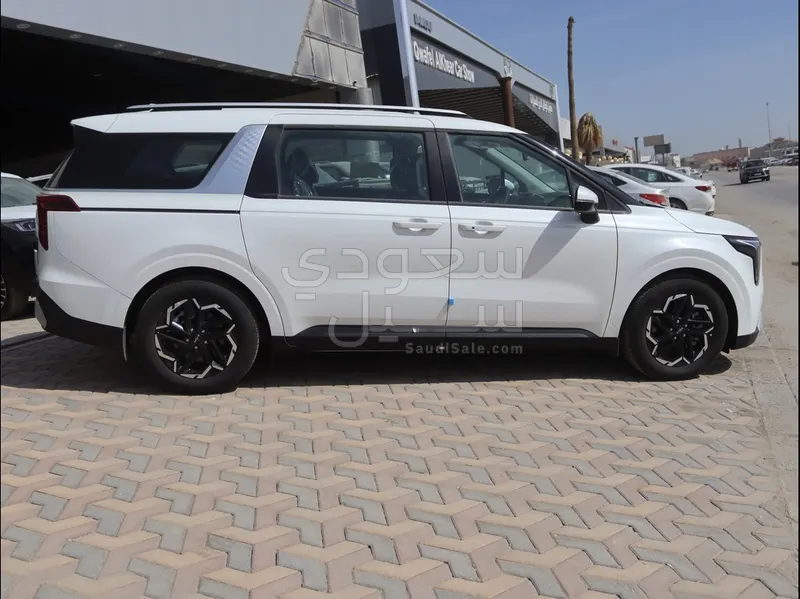 2026 كيا كارنفال