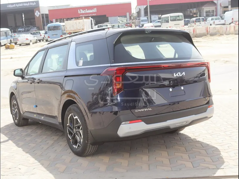 2026 كيا كارنفال