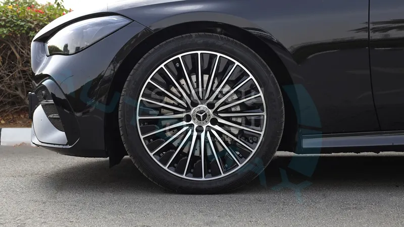 2026 مرسيدس - بنز سي إل إي 200