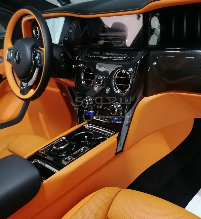 2025 رولز رويس كولينان بلاك بادج