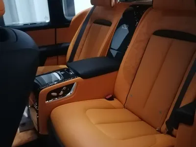 2025 رولز رويس كولينان بلاك بادج