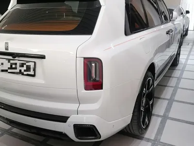 2025 رولز رويس كولينان بلاك بادج