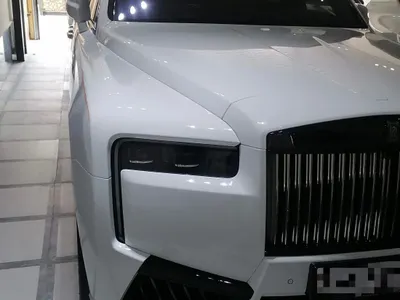 2025 رولز رويس كولينان بلاك بادج