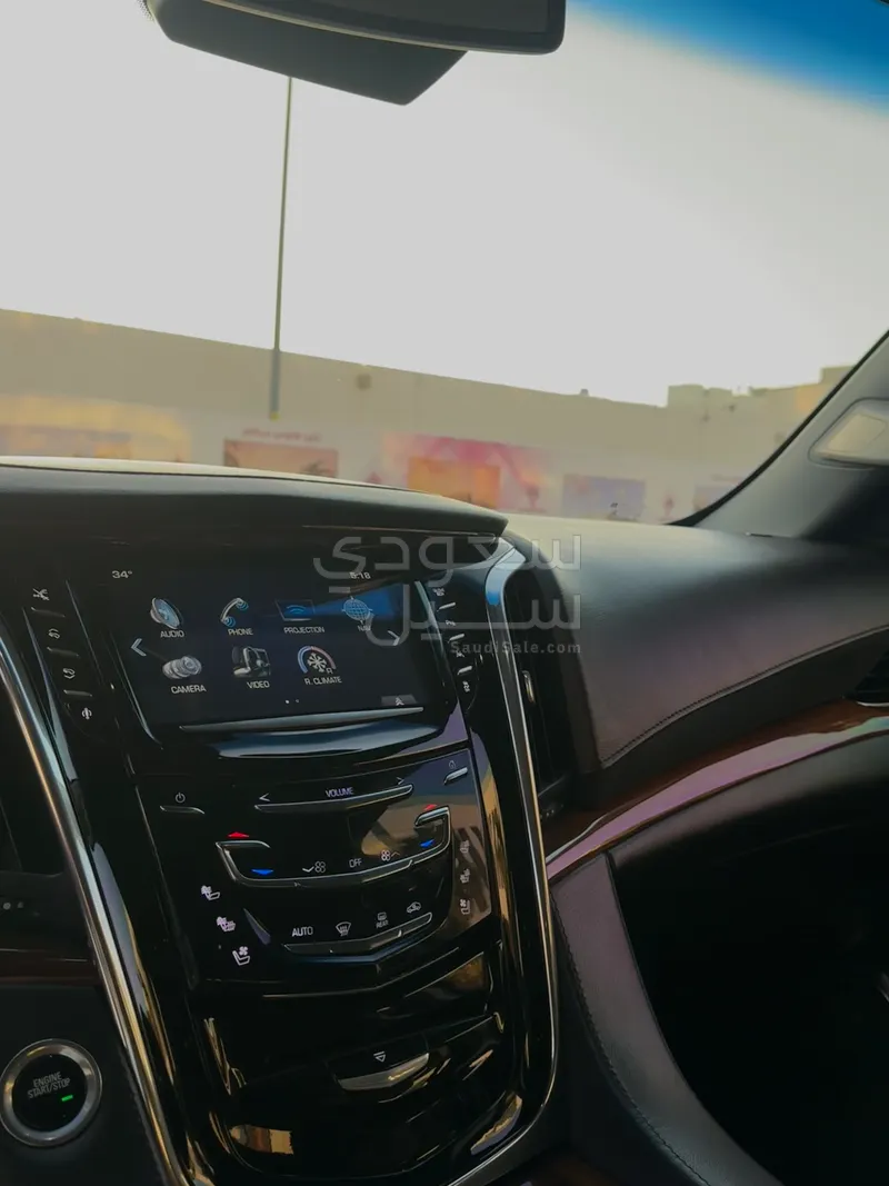 2016 كاديلاك اسكاليد سبورت