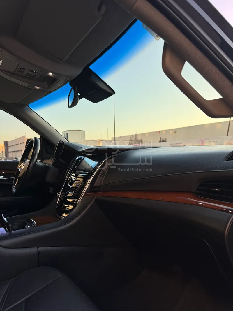 2016 كاديلاك اسكاليد سبورت