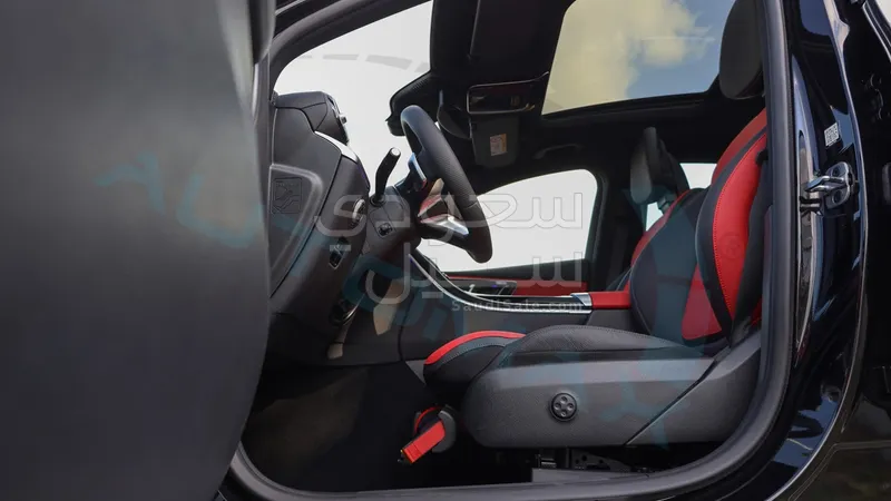 2026 مرسيدس - بنز جي إل سي 200 اي ام جي