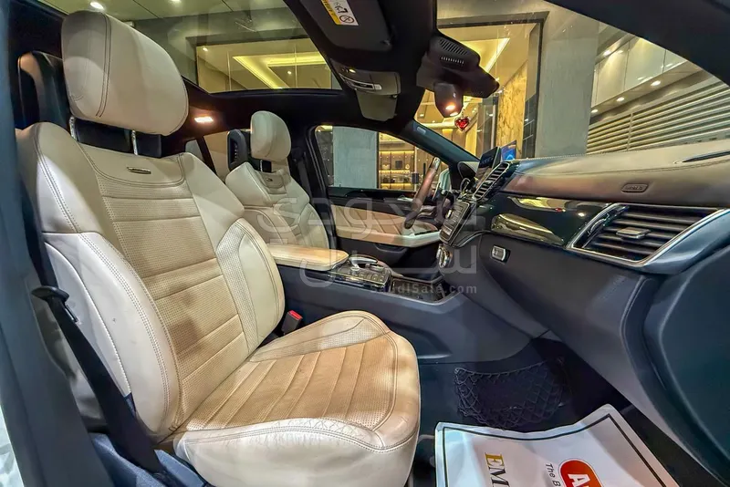 2019 مرسيدس - بنز جي إل إي 63إس أي إم جي