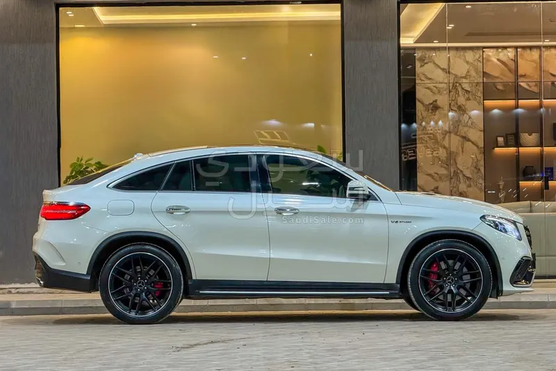 2019 مرسيدس - بنز جي إل إي 63إس أي إم جي