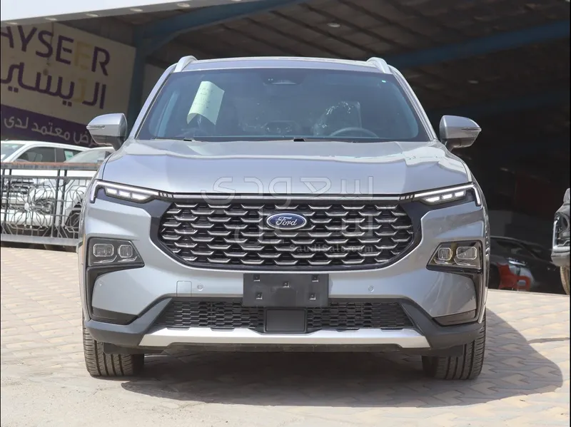 2024 فورد تيريتوري تيتانيوم بلس