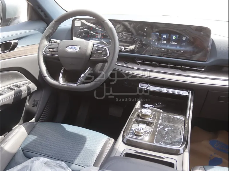 2024 فورد تيريتوري تيتانيوم بلس