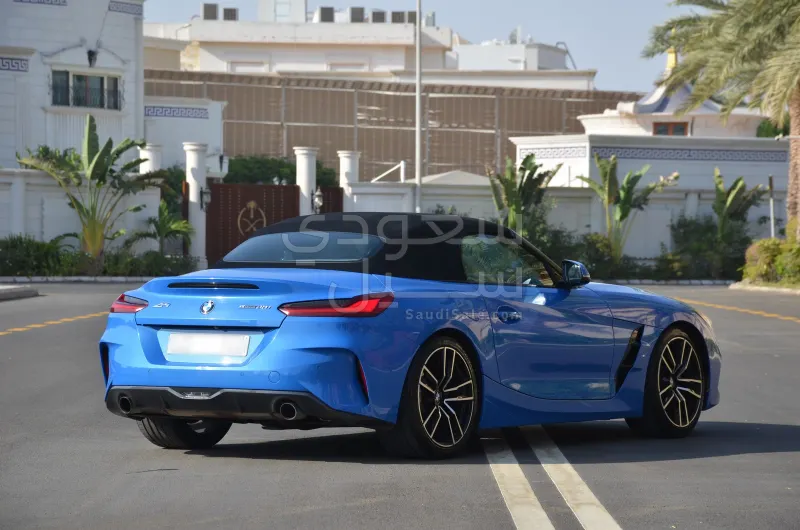 2022 بي ام دبليو الفئة زد 4