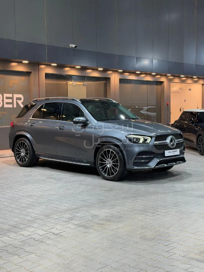 2021 مرسيدس - بنز جي إل إي 450