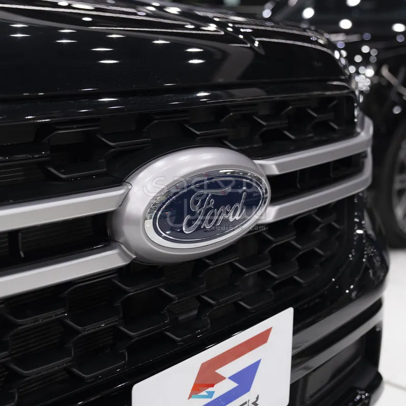 2025 فورد ايفرست