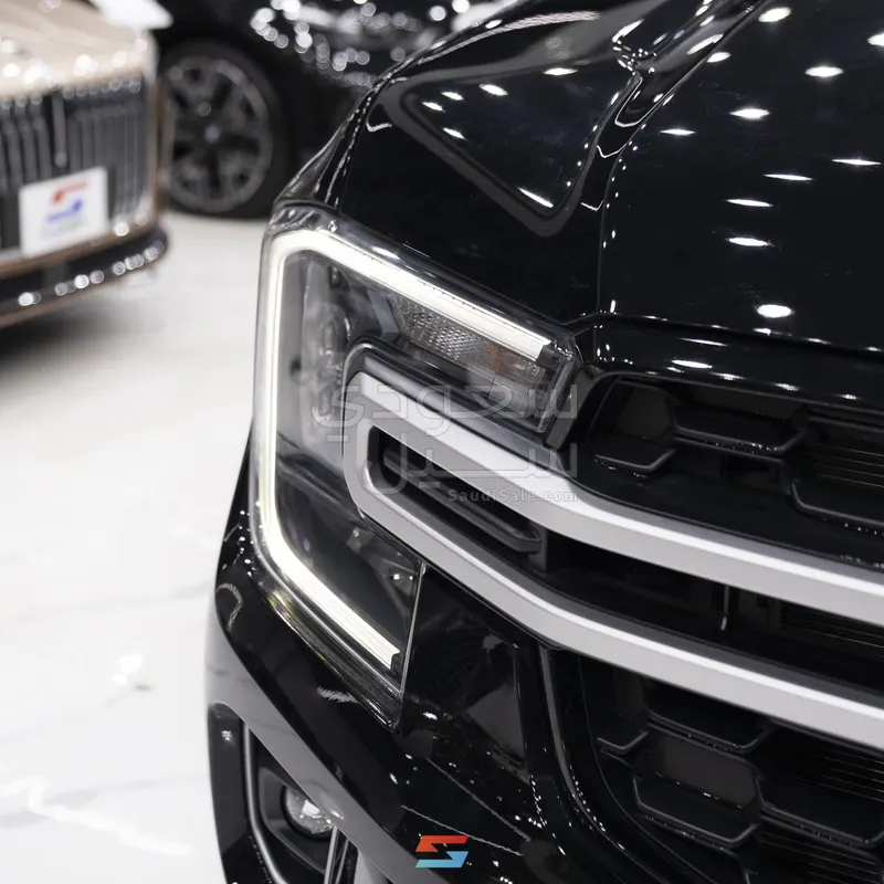 2025 فورد ايفرست