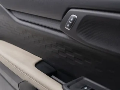 2025 فورد ايفرست