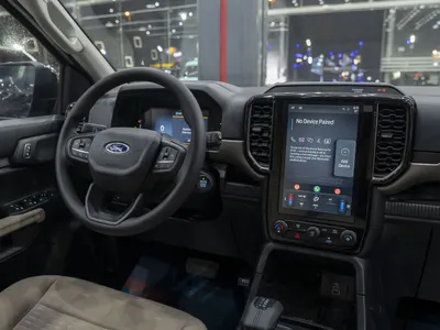 2025 فورد ايفرست