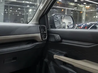 2025 فورد ايفرست