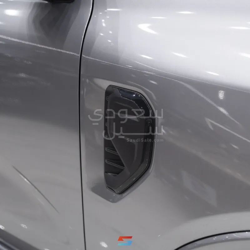 2025 فورد ايفرست