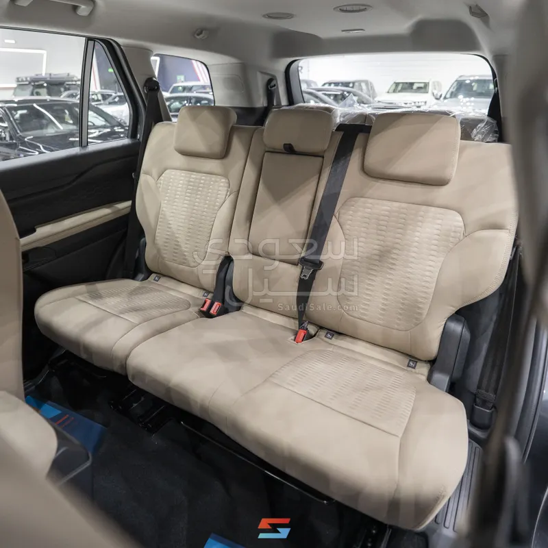 2025 فورد ايفرست