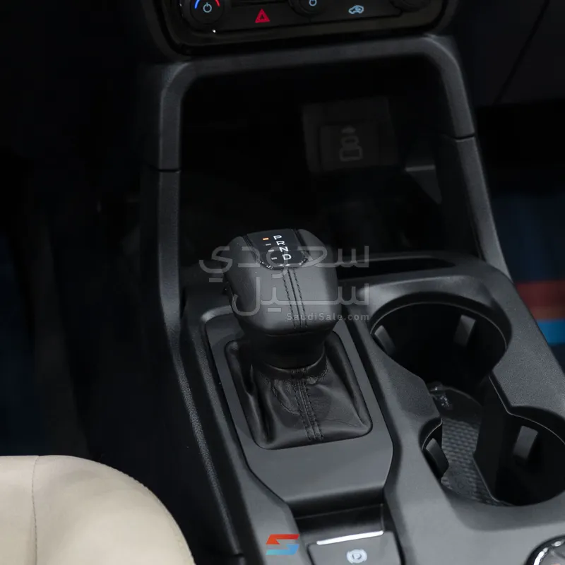 2025 فورد ايفرست