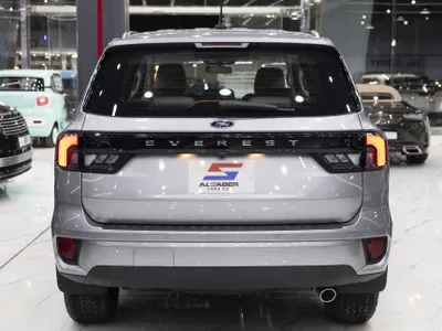 2025 فورد ايفرست