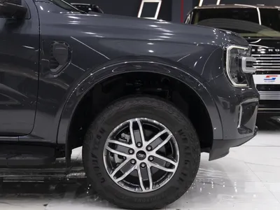 2025 فورد ايفرست